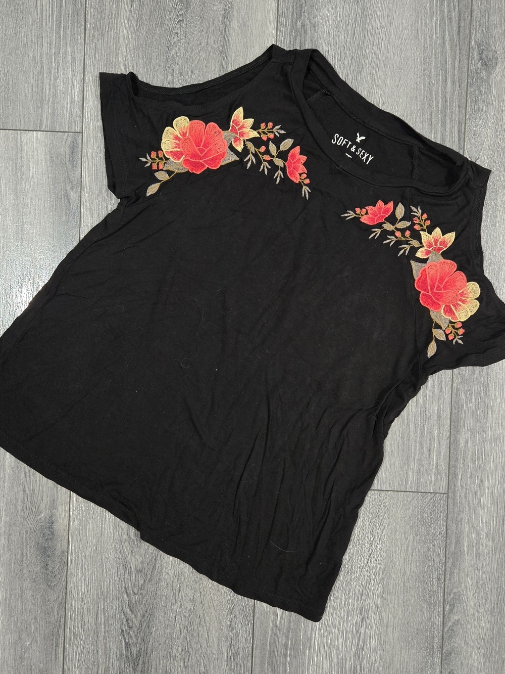 American Eagle Outfitters Black Cold-Shoulder Tee with Red Floral Embroidery
